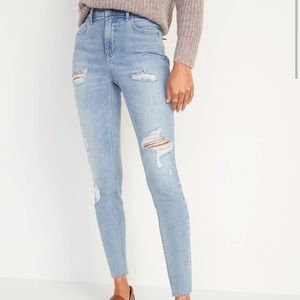 ✨Old Navy High-Waisted Rockstar Super Skinny Ripped Cut-Off Jeans, Size 4